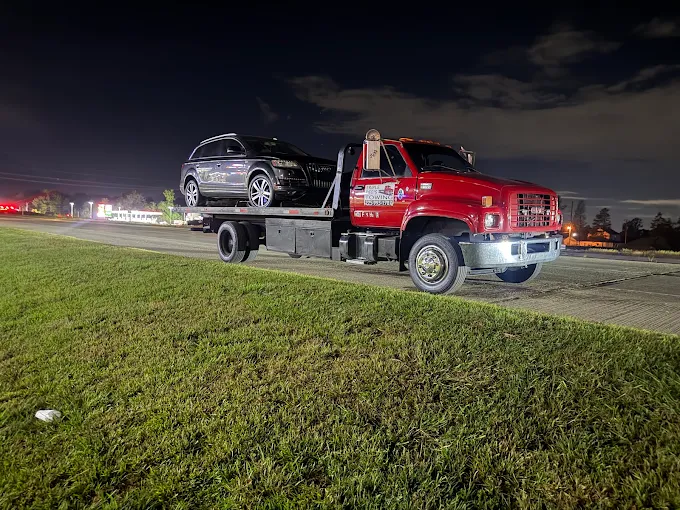 Triple Dee's Towing LLC towing and roadside work photo 21